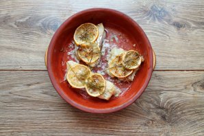 Треска с лимоном в духовке