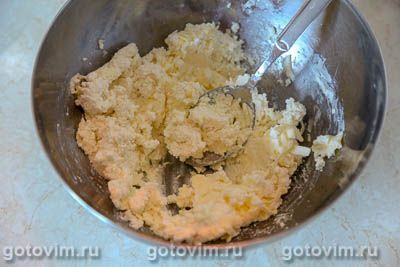 Творожные ватрушки с черной смородиной