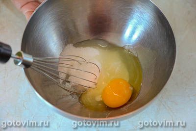 Творожные ватрушки с черной смородиной