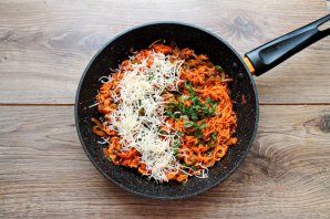 Вермишель быстрого приготовления с болгарским перцем и луком