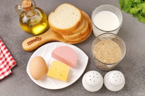 Закусочные хлебные шарики с колбасой и сыром