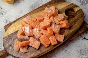 Запеканка с форелью и брокколи Запеканка с форелью и брокколи