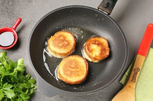 Жареные кабачки в кефирном кляре