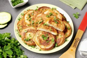 Жареные кабачки в кефирном кляре Жареные кабачки в кефирном кляре