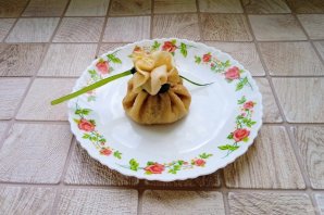 Блинные мешочки с курицей, грибами и сыром Блинные мешочки с курицей, грибами и сыром