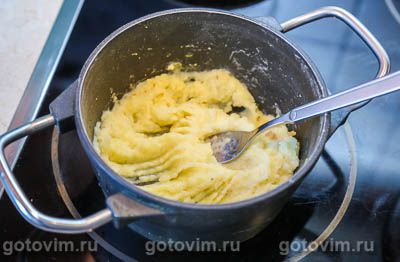 Блины с жареными лисичками и картофельным пюре Блины с жареными лисичками и картофельным пюре
