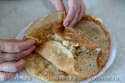 Блины с жареными лисичками и картофельным пюре Блины с жареными лисичками и картофельным пюре