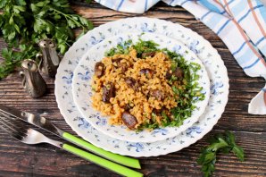 Булгур с куриными сердечками