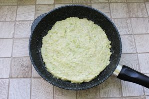 Диетическая пицца из кабачков