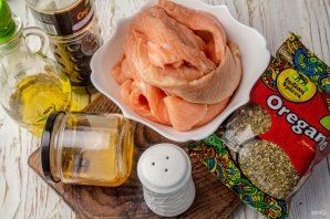 Форель запеченная в соевом соусе Форель запеченная в соевом соусе