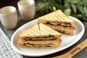 Горячие сэндвичи с шоколадом