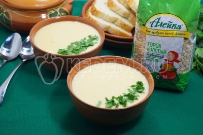 Гороховый суп-пюре с плавленым сыром