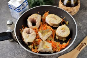 Хек в сливочном соусе Хек в сливочном соусе