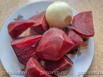 Икра из свеклы с луком и томатной пастой