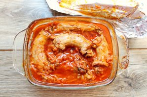 Индюшиные шейки запеченные в томатном соусе