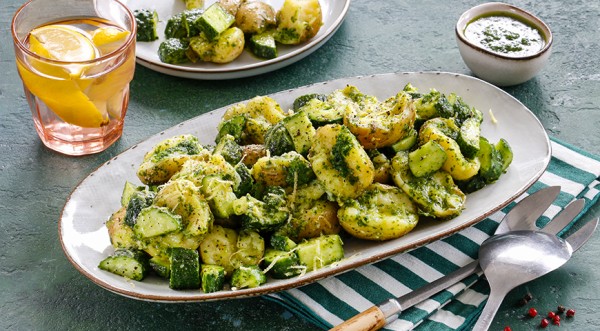 Картофельный салат с лимоными огурчиками и песто из петрушки, пошаговый рецепт с фото Картофельный салат с лимоными огурчиками и песто из петрушки, пошаговый рецепт с фото