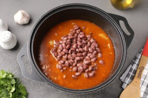 Картошка тушёная со свининой и фасолью