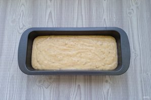 Кекс с грецкими орехами и корицей