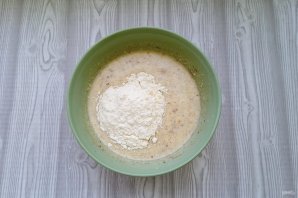 Кекс с грецкими орехами и корицей