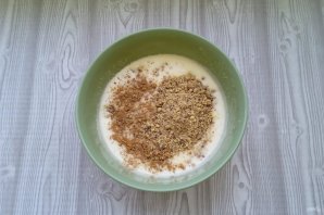 Кекс с грецкими орехами и корицей