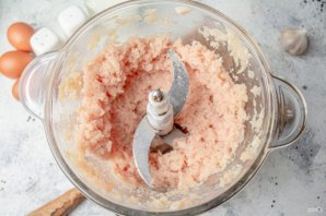 Колбаса куриная домашняя быстрого приготовления Колбаса куриная домашняя быстрого приготовления