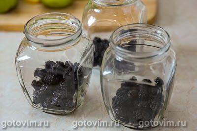 Компот из ежевики с яблоками