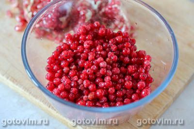 Компот из красной смородины с гранатом