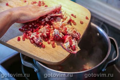 Компот из красной смородины с гранатом