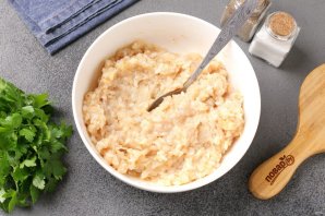 Куриные тефтели в духовке в сливочно-сырном соусе