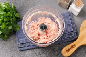 Куриные тефтели в духовке в сливочно-сырном соусе