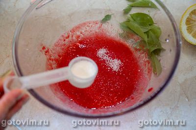 Лимонад из красной смородины с газировкой Лимонад из красной смородины с газировкой