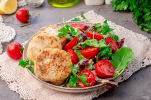 Медальоны из хека на сковороде