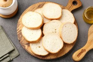 Мягкие гренки с сахаром и мёдом