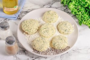 Несладкие сырники