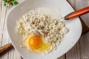 Пирог "Улитка" из лаваша с творогом и зеленью Пирог "Улитка" из лаваша с творогом и зеленью