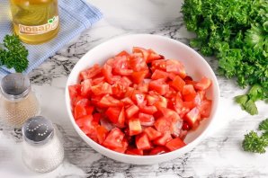 Салат из говядины и консервированной красной фасоли