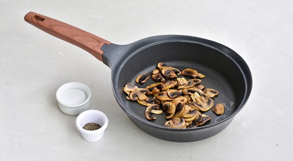 Салат с грибами и плавленым сыром, пошаговый рецепт с фото Салат с грибами и плавленым сыром, пошаговый рецепт с фото