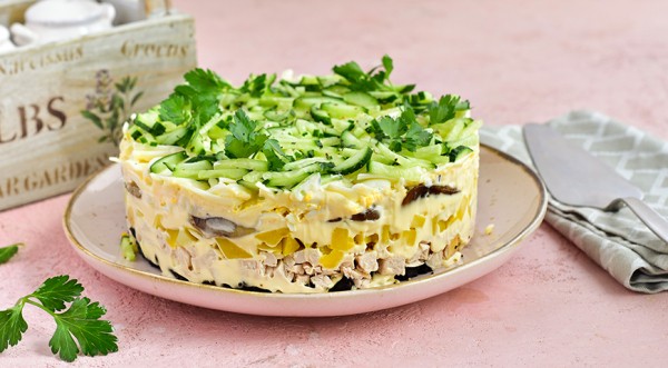 Салат с грибами и плавленым сыром, пошаговый рецепт с фото Салат с грибами и плавленым сыром, пошаговый рецепт с фото