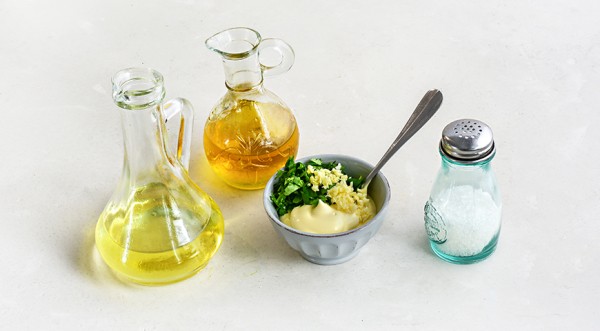 Салат с помидорами и плавленым сыром, пошаговый рецепт с фото