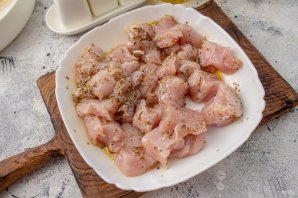 Шашлычки из индейки с помидорами черри в духовке