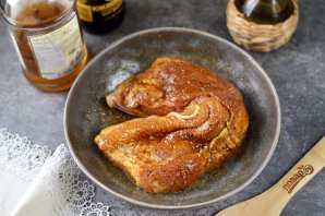 Свиная грудинка запечённая в пергаменте