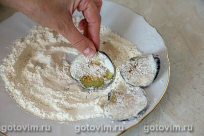 Свинина с жареными баклажанами по-молдавски 