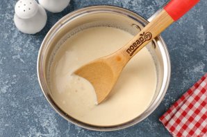 Тушёная свинина в сметанно-горчичном соусе