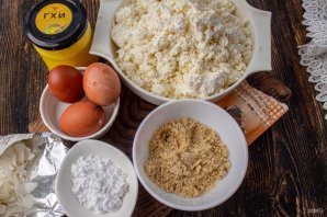 Творожная запеканка с миндальной мукой Творожная запеканка с миндальной мукой