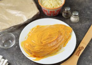 Запечённое куриное филе в лодочках из лаваша