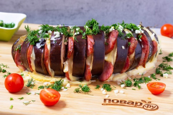 10 классных салатов с копченой колбасой 10 классных салатов с копченой колбасой