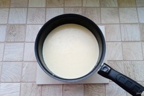 Блинные мешочки с курицей, грибами и сыром