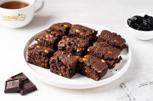 Брауни с черносливом Брауни с черносливом