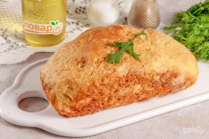 Домашний хлеб с ароматными травами
