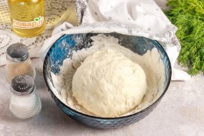 Домашний хлеб с ароматными травами